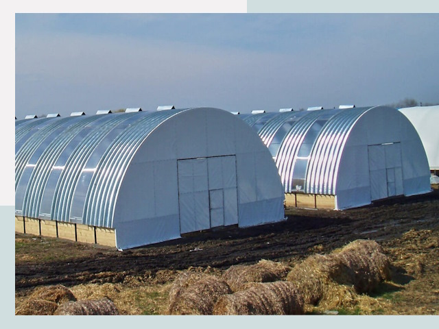 Сельскохозяйственные здания в Сафонове