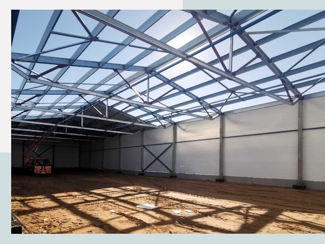 Строительство сенохранилищ в Сафонове