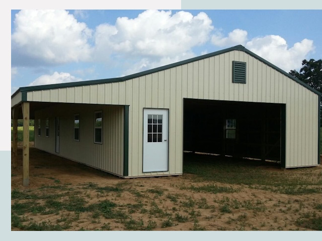 Строительство конюшен в Сафонове