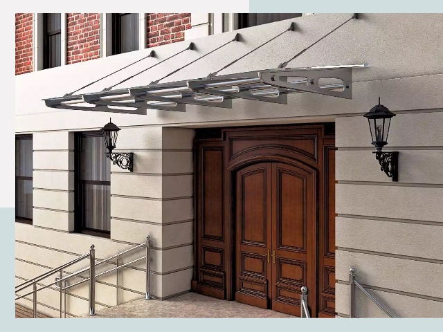 Металлические козырьки от 615 руб. в Сафонове