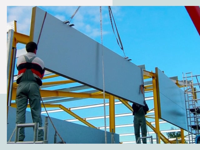 Монтаж сэндвич-панелей в Сафонове от 615 руб.